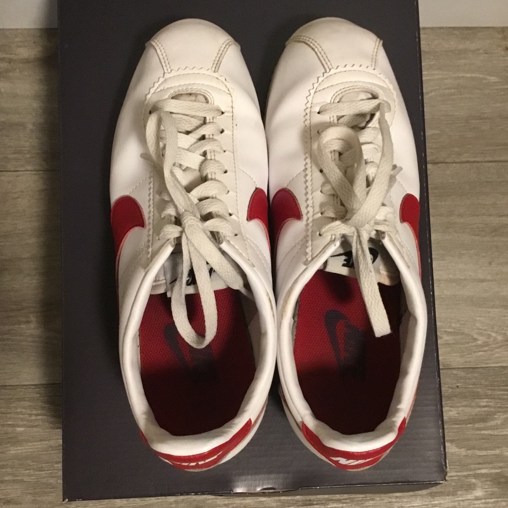 Women’s Nike Classic Cortez Leather Casual Shoes